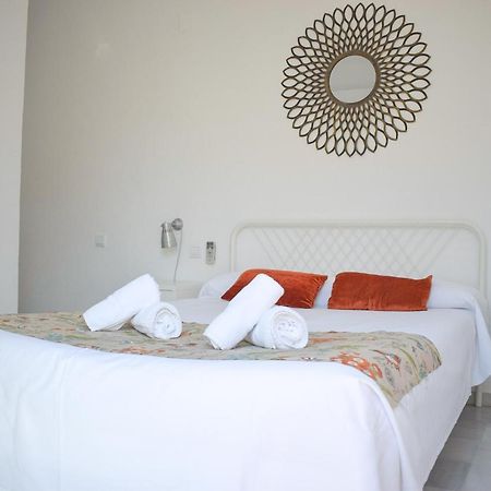 Living Sevilla Apartments Catedral Exterior photo